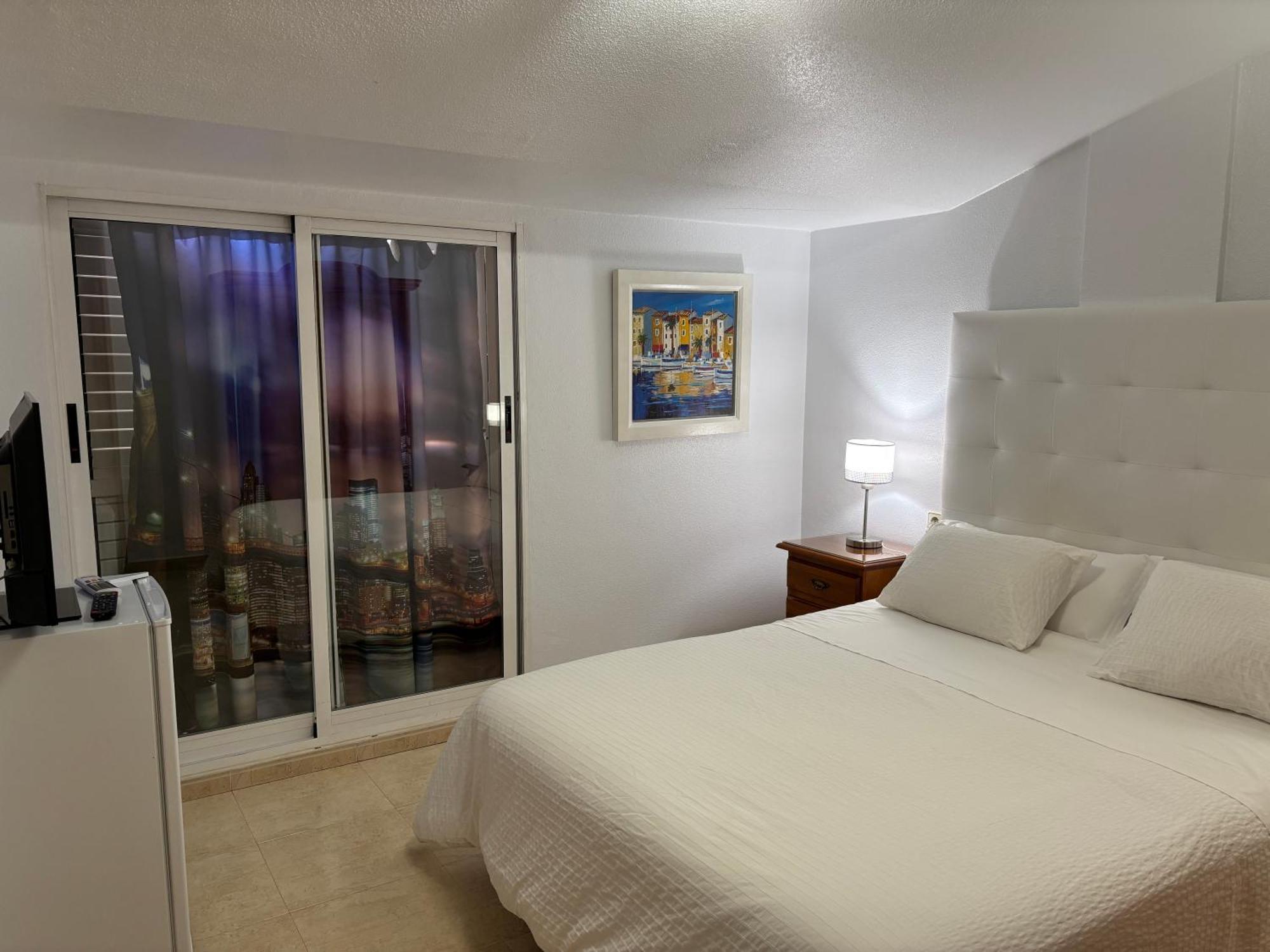 Apartamentos Turisticos Juanita "Ope" Арчена Екстериор снимка